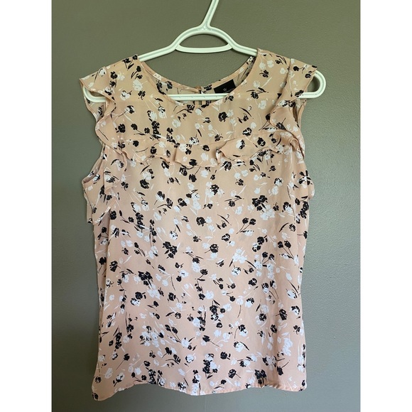 Worthington Floral Top - Picture 1 of 3